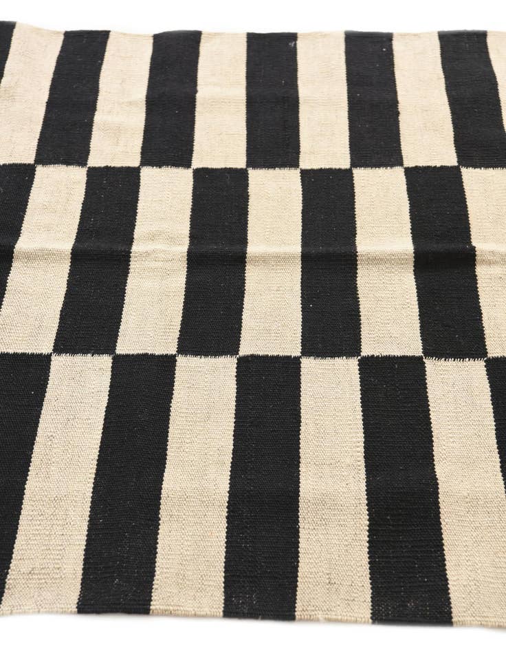 Detail image of  3' 3 x 4' 9  Hand Woven Kilim Modern Wool Rug