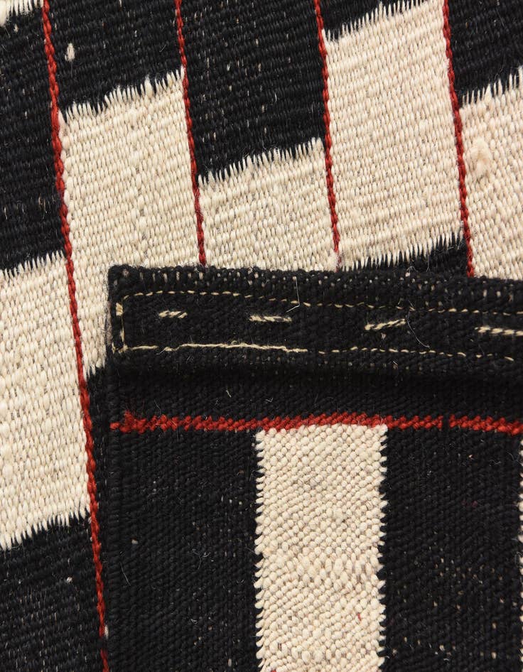 Detail image of  5' x 6' 4  Hand Woven Kilim Modern Wool Rug