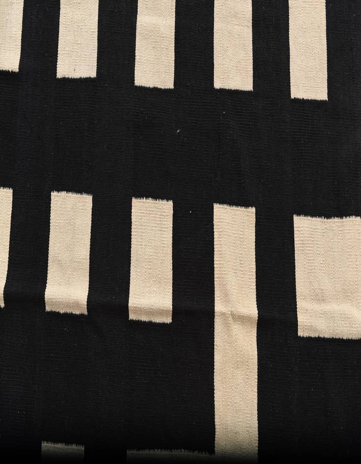 Detail image of  8' 4 x 9' 7  Hand Woven Kilim Modern Wool Rug