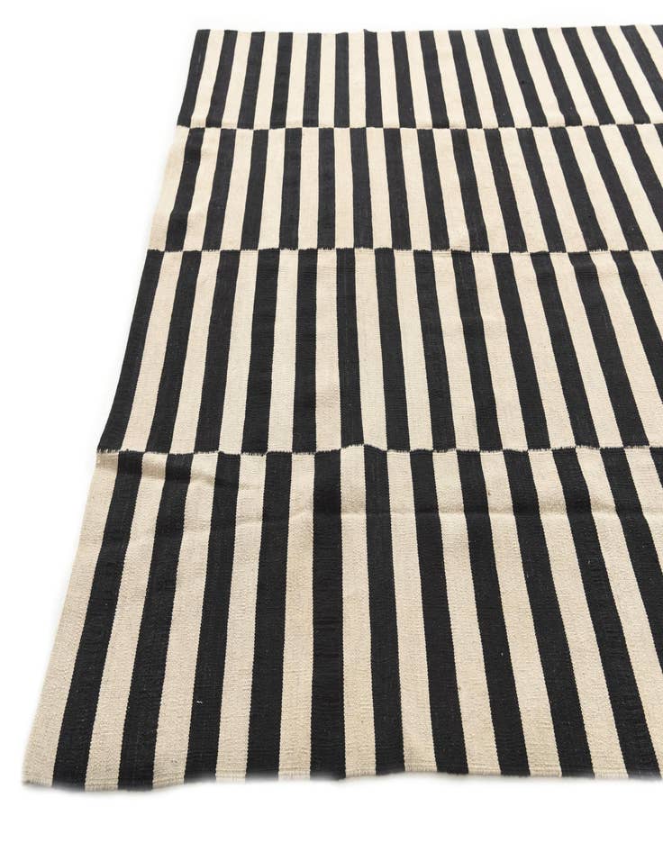 Detail image of  6' 9 x 9' 7  Hand Woven Kilim Modern Wool Rug