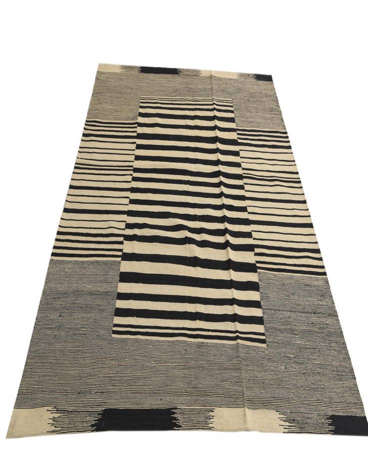 Detail image of  5' 9 x 7' 7  Hand Woven Kilim Modern Wool Rug