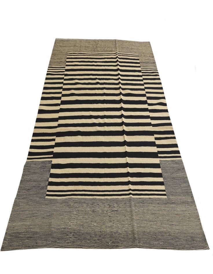 Detail image of  5' 9 x 7' 9  Hand Woven Kilim Modern Wool Rug