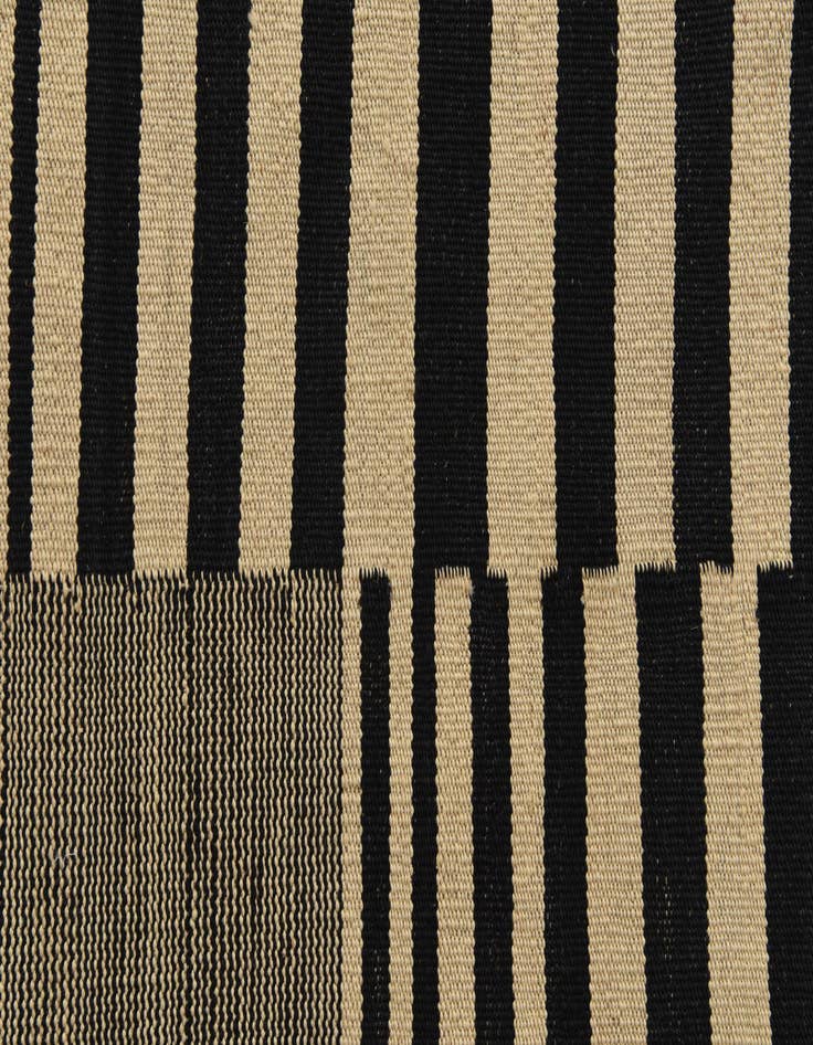 Detail image of  5' 9 x 7' 9  Hand Woven Kilim Modern Wool Rug