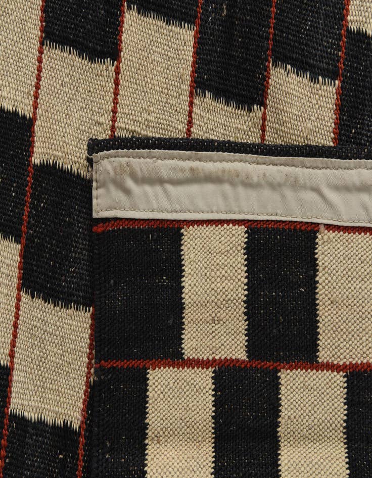 Detail image of  5' 8 x 7' 7  Hand Woven Kilim Modern Wool Rug