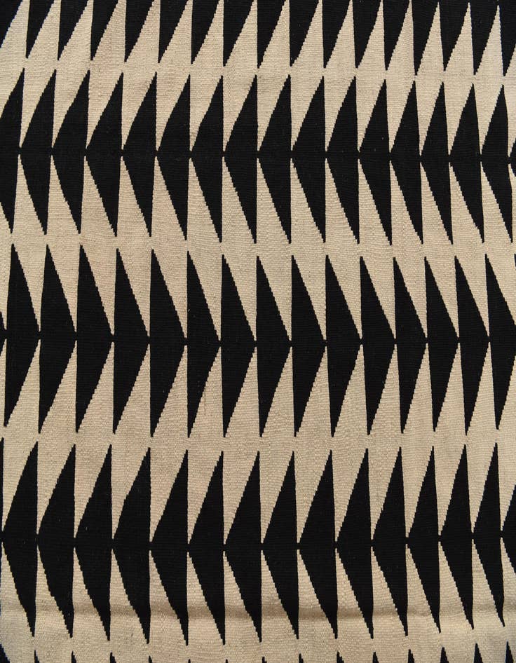 Detail image of  8' 2 x 9' 9  Hand Woven Kilim Modern Wool Rug