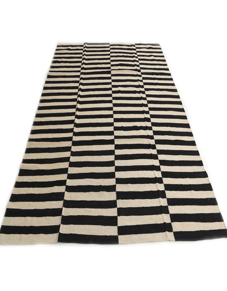 Detail image of  8' 4 x 9' 9  Hand Woven Kilim Modern Wool Rug