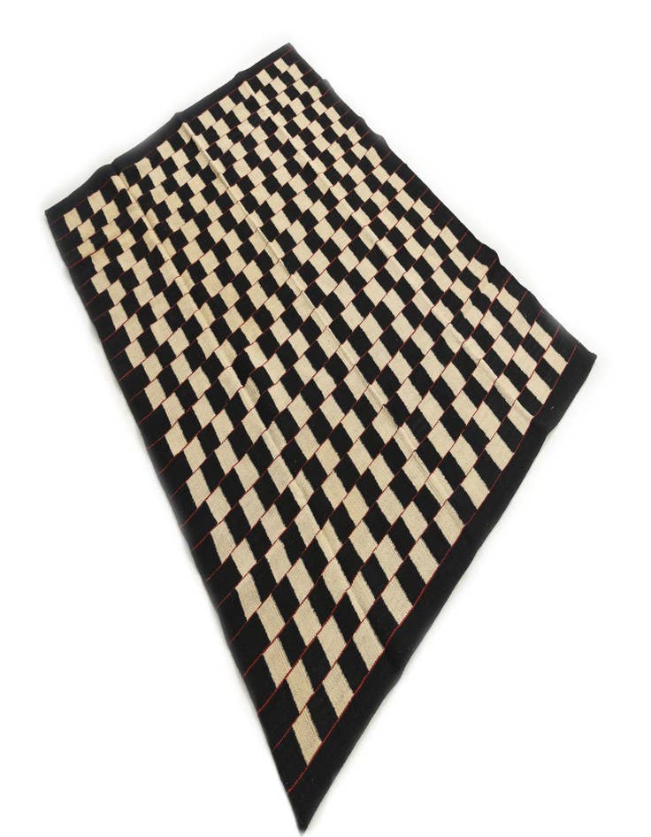 Detail image of  4' 9 x 6' 4  Hand Woven Kilim Modern Wool Rug