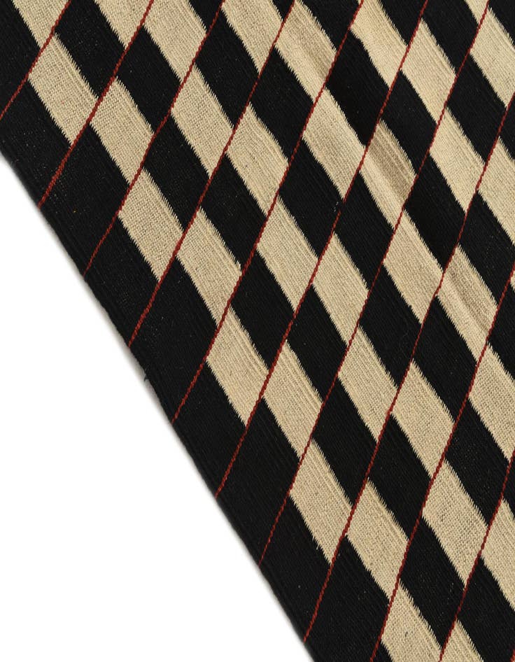 Detail image of  4' 9 x 6' 4  Hand Woven Kilim Modern Wool Rug