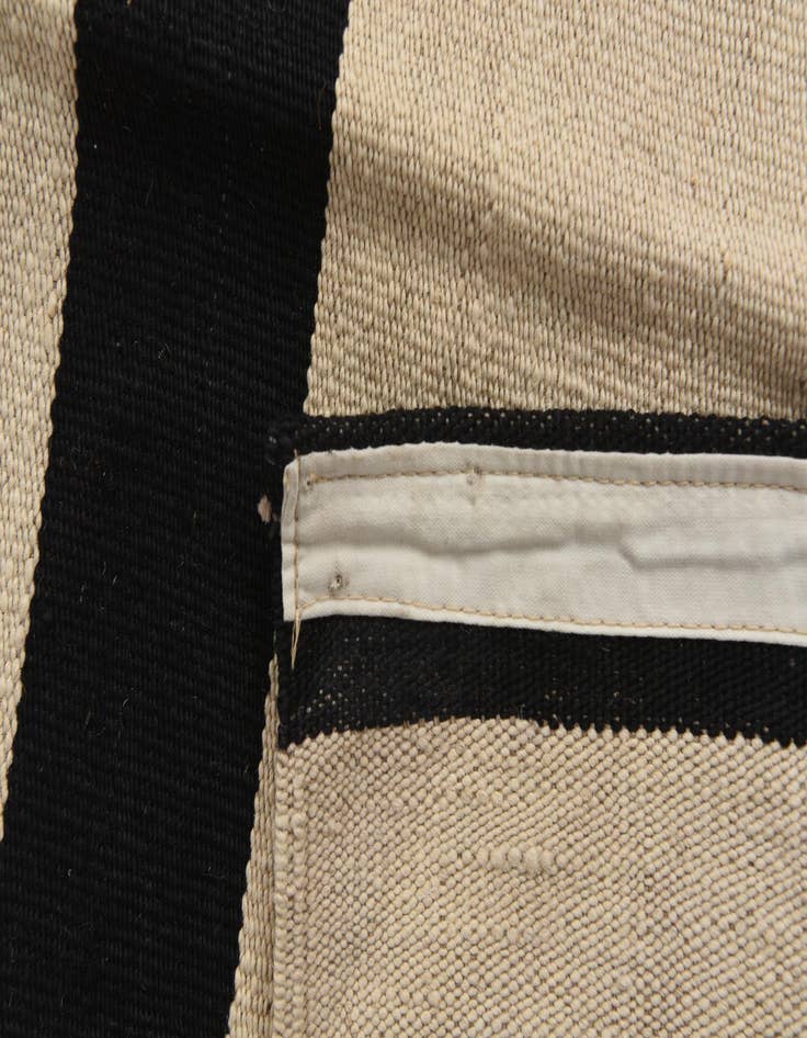 Detail image of  8' 2 x 9' 8  Hand Woven Kilim Modern Wool Rug