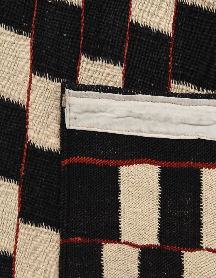 Detail image of  5' 9 x 7' 8  Hand Woven Kilim Modern Wool Rug