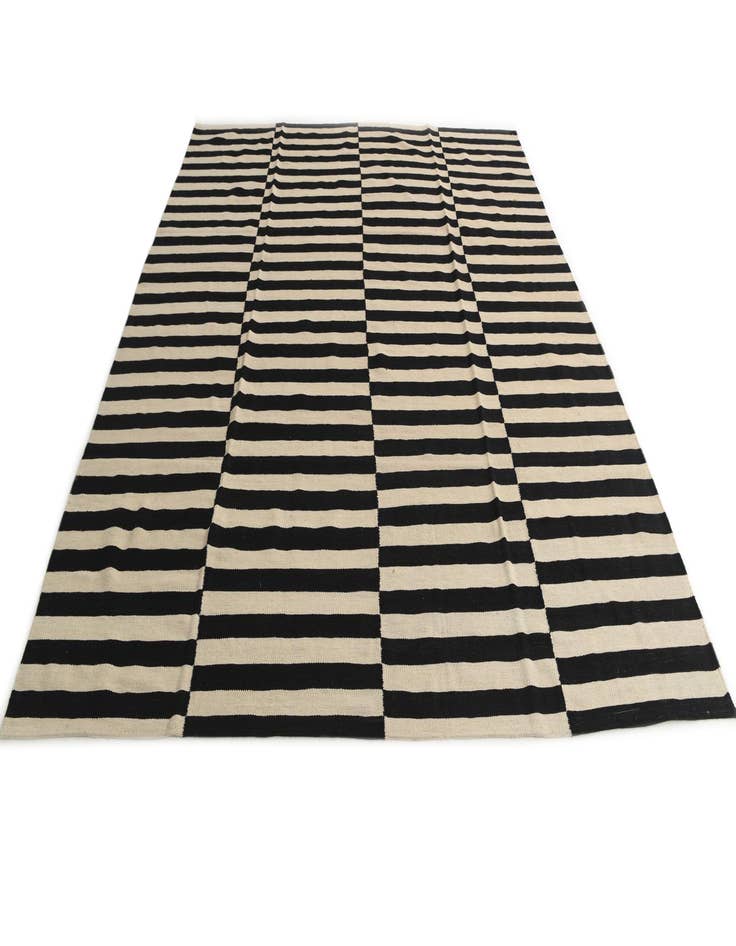 Detail image of  8' 3 x 9' 7  Hand Woven Kilim Modern Wool Rug