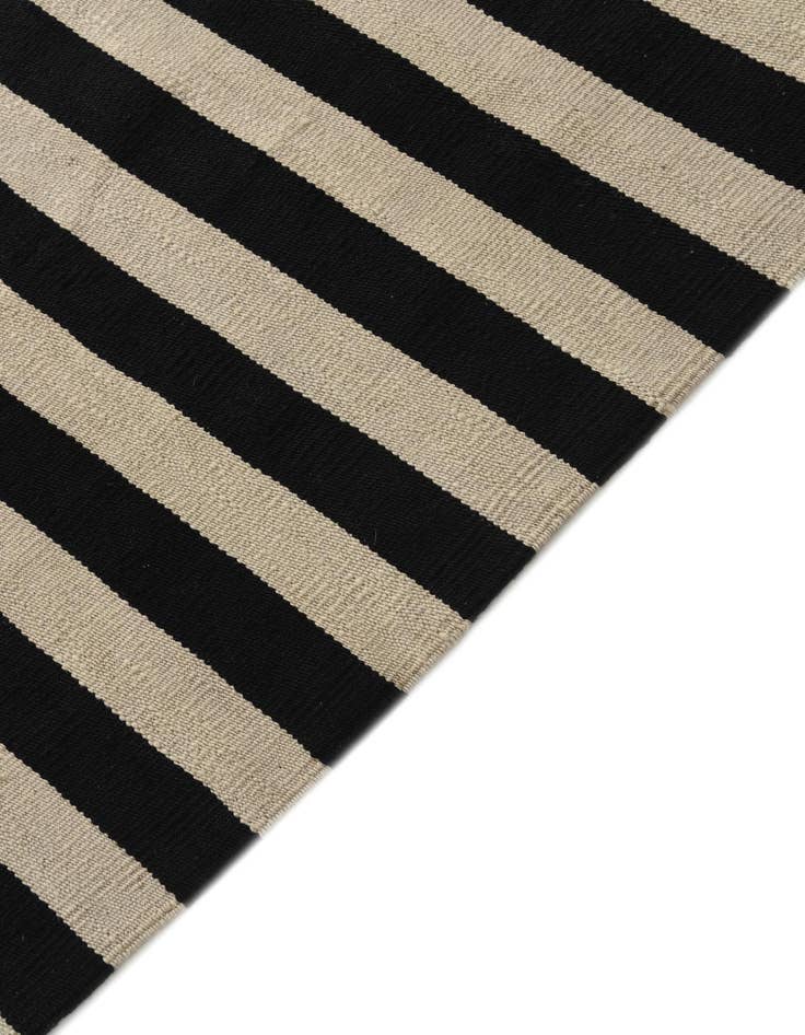 Detail image of  8' 3 x 9' 7  Hand Woven Kilim Modern Wool Rug