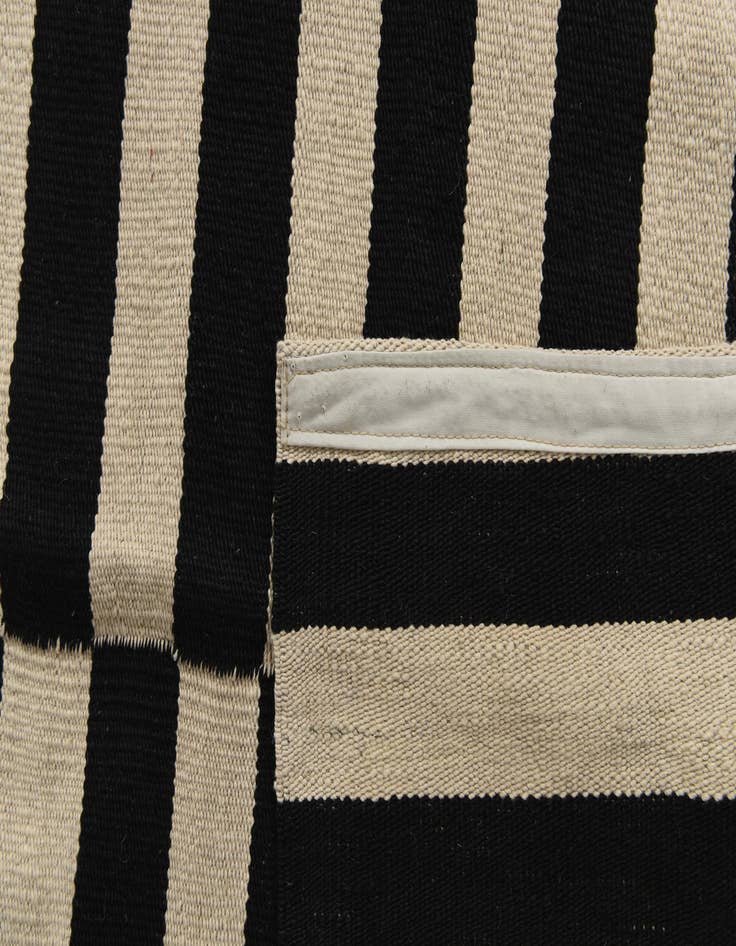 Detail image of  8' 3 x 9' 7  Hand Woven Kilim Modern Wool Rug