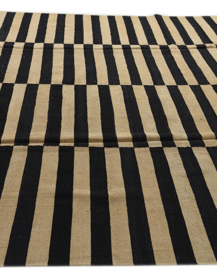 Detail image of  8' 5 x 11' 4  Hand Woven Kilim Modern Wool Rug