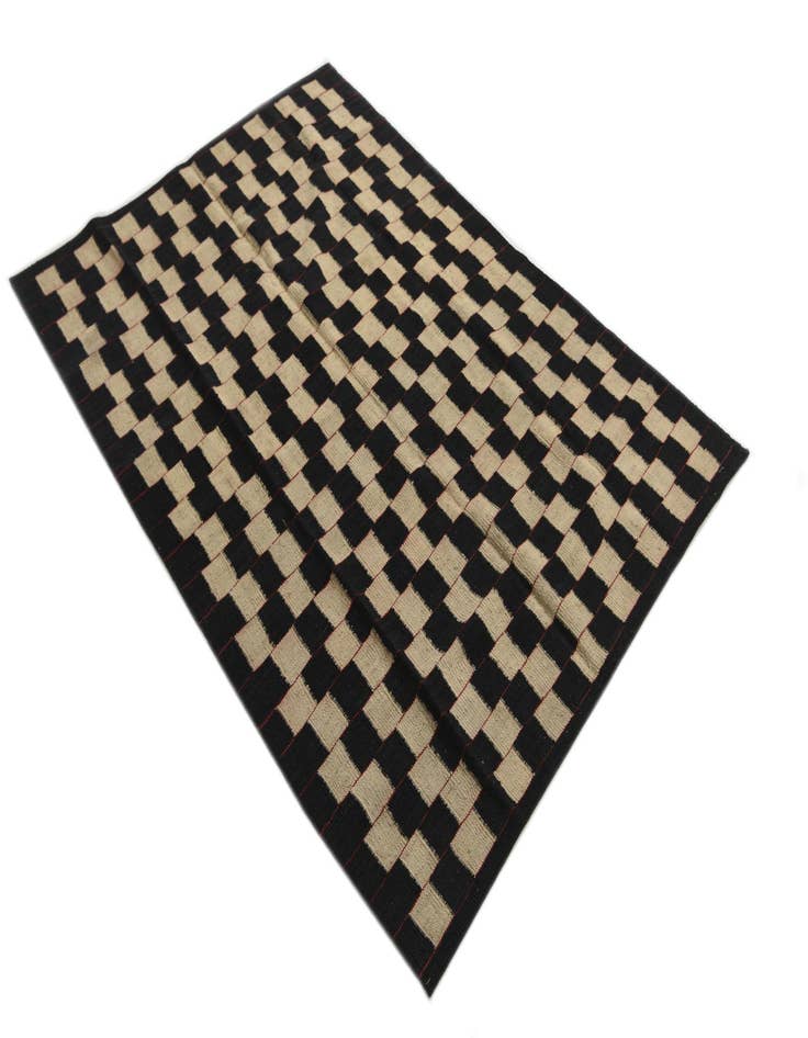 Detail image of  4' 2 x 5' 10  Hand Woven Kilim Modern Wool Rug