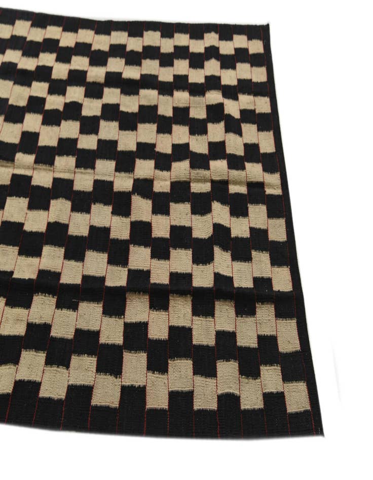 Detail image of  4' 2 x 5' 10  Hand Woven Kilim Modern Wool Rug