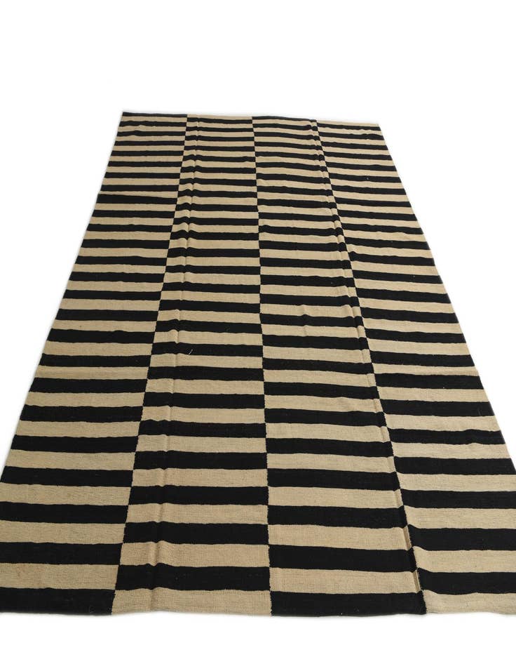 Detail image of  8' 8 x 9' 9  Hand Woven Kilim Modern Wool Rug