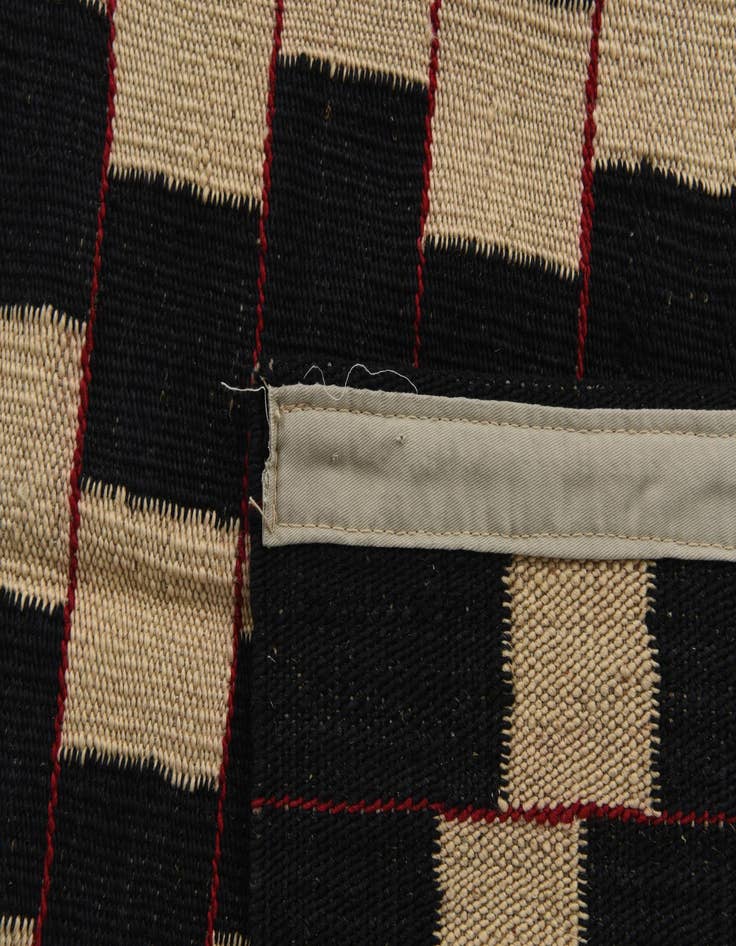 Detail image of  4' 2 x 5' 9  Hand Woven Kilim Modern Wool Rug