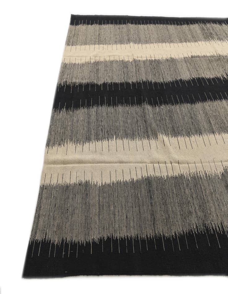 Detail image of  8' 5 x 9' 5  Hand Woven Kilim Modern Wool Rug