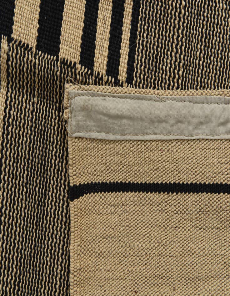 Detail image of  8' 2 x 9' 8  Hand Woven Kilim Modern Wool Rug