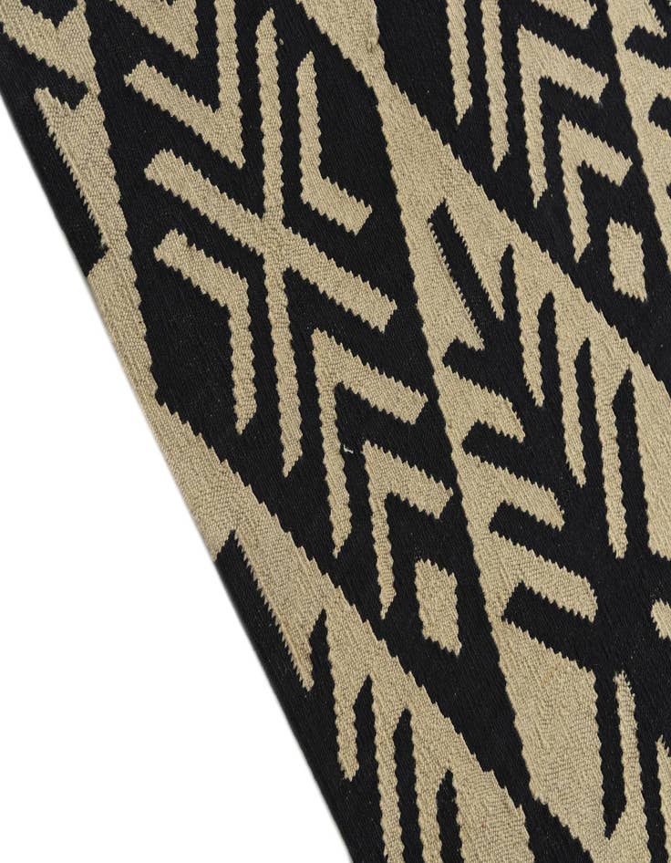 Detail image of  7' x 9' 9  Hand Woven Kilim Modern Wool Rug
