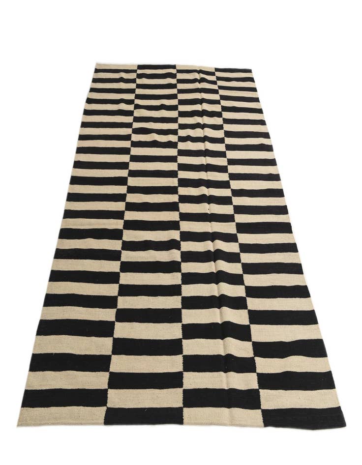 Detail image of  5' 9 x 7' 10  Hand Woven Kilim Modern Wool Rug