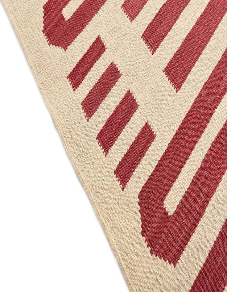 Detail image of  5' 9 x 7' 9  Hand Woven Kilim Modern Wool Rug