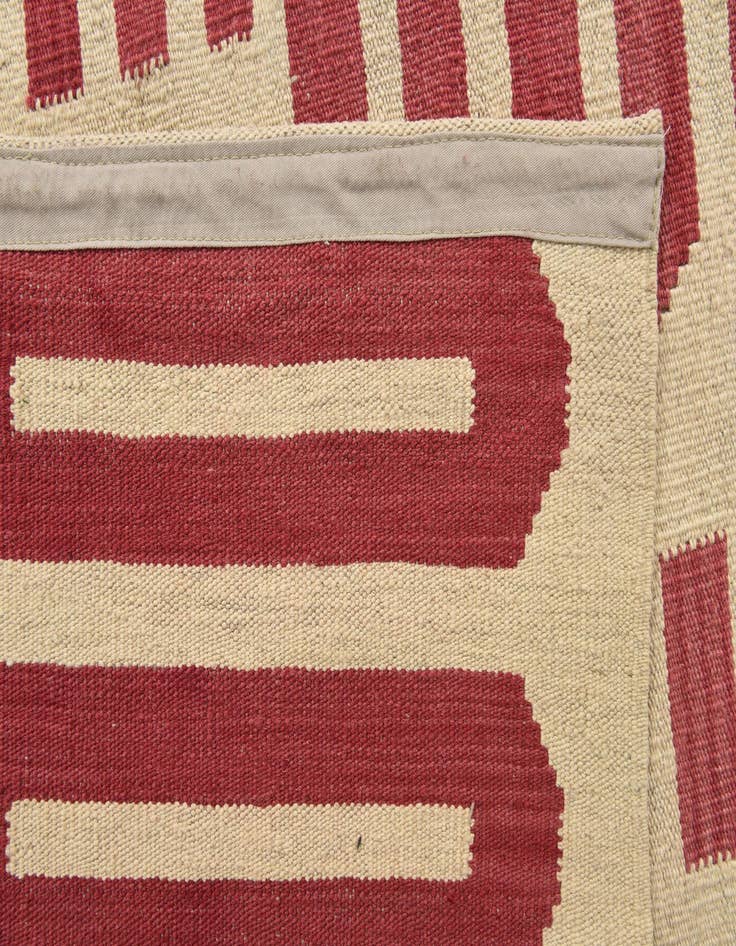Detail image of  5' 8 x 7' 8  Hand Woven Kilim Modern Wool Rug