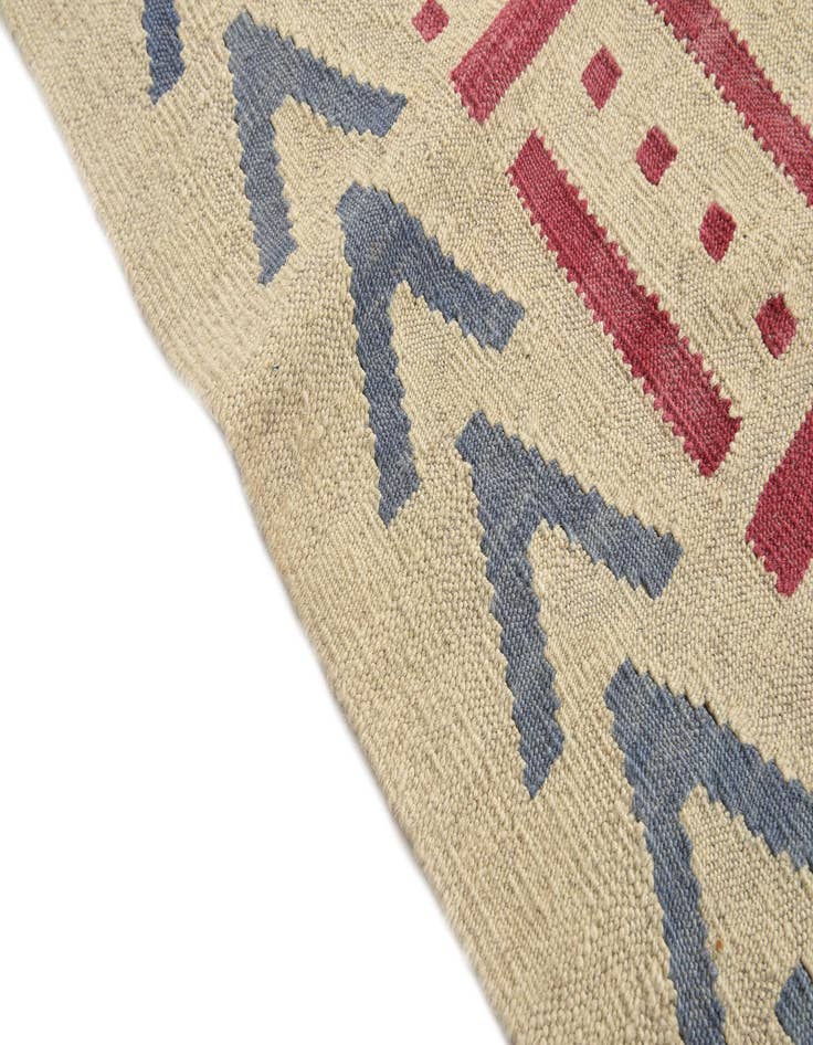 Detail image of  5' x 6' 5  Hand Woven Kilim Modern Wool Rug