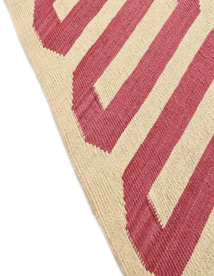 Detail image of  5' 1 x 6' 8  Hand Woven Kilim Modern Wool Rug