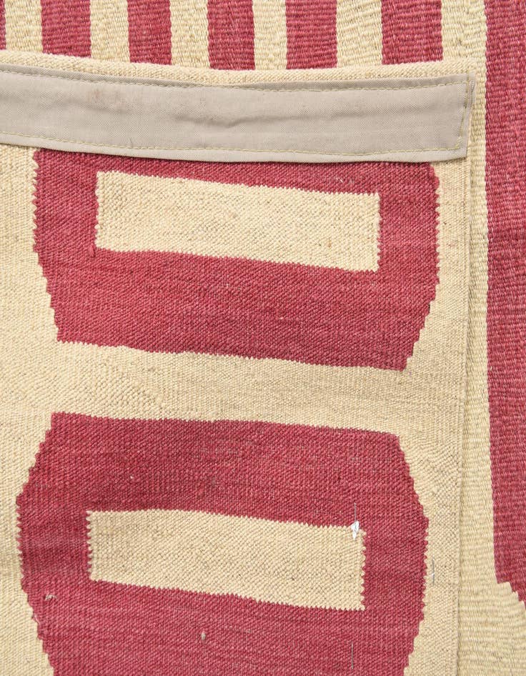 Detail image of  5' 1 x 6' 8  Hand Woven Kilim Modern Wool Rug