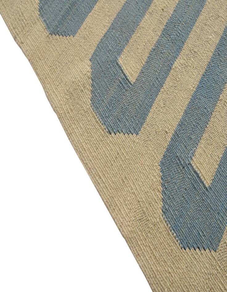 Detail image of  5' 7 x 7' 9  Hand Woven Kilim Modern Wool Rug
