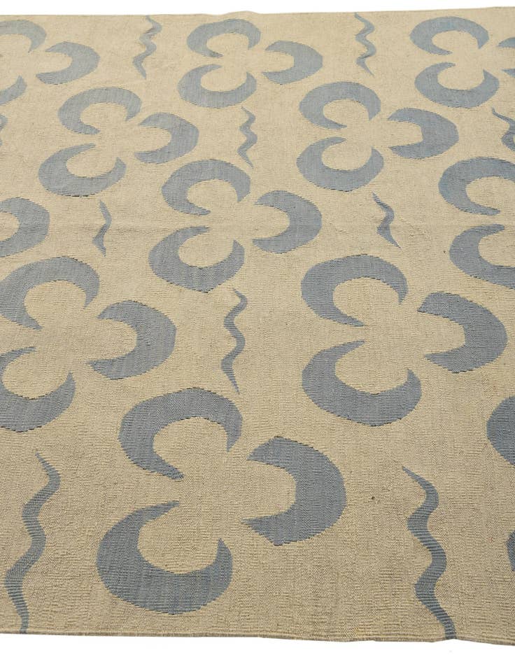 Detail image of  5' 10 x 7' 10  Hand Woven Kilim Modern Wool Rug