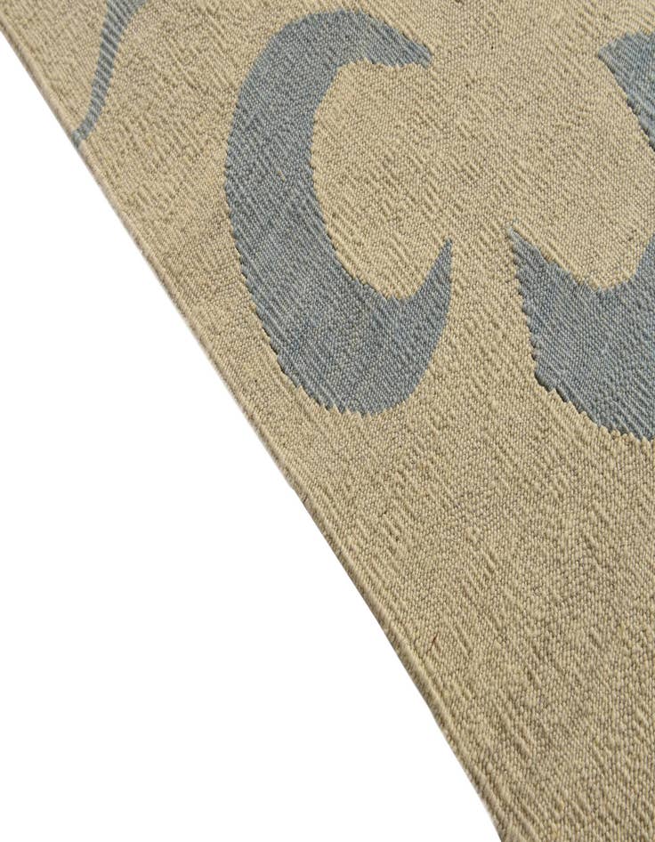 Detail image of  5' 10 x 7' 10  Hand Woven Kilim Modern Wool Rug