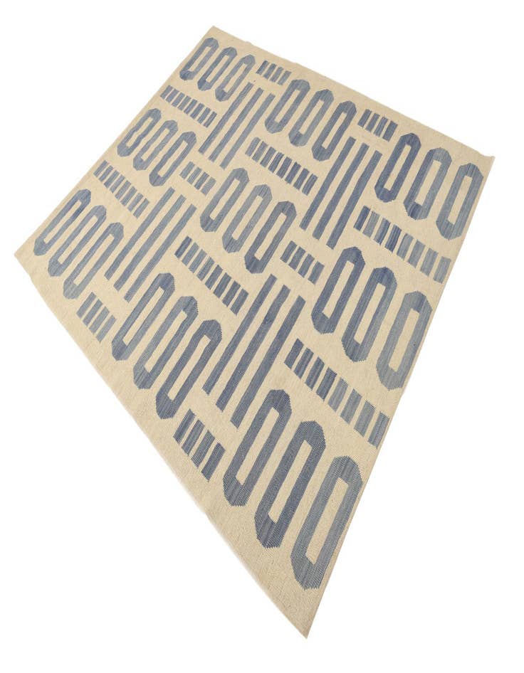 Detail image of  5' 4 x 6' 5  Hand Woven Kilim Modern Wool Rug