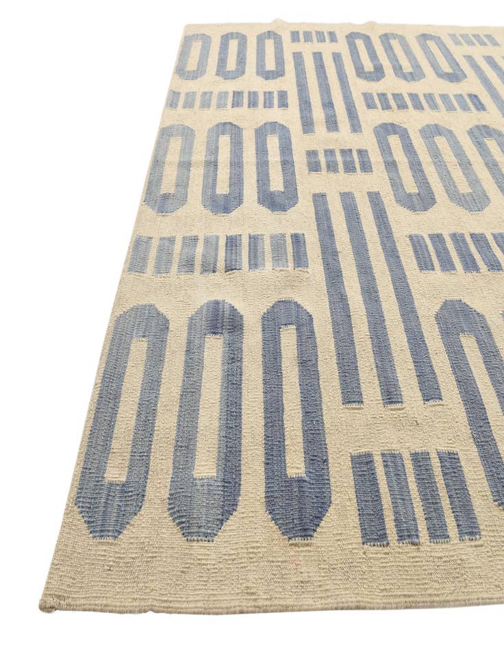 Detail image of  5' 4 x 6' 5  Hand Woven Kilim Modern Wool Rug