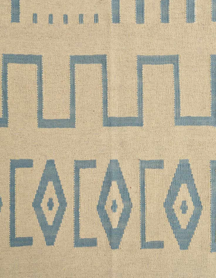 Detail image of  5' 11 x 7' 10  Hand Woven Kilim Modern Wool Rug