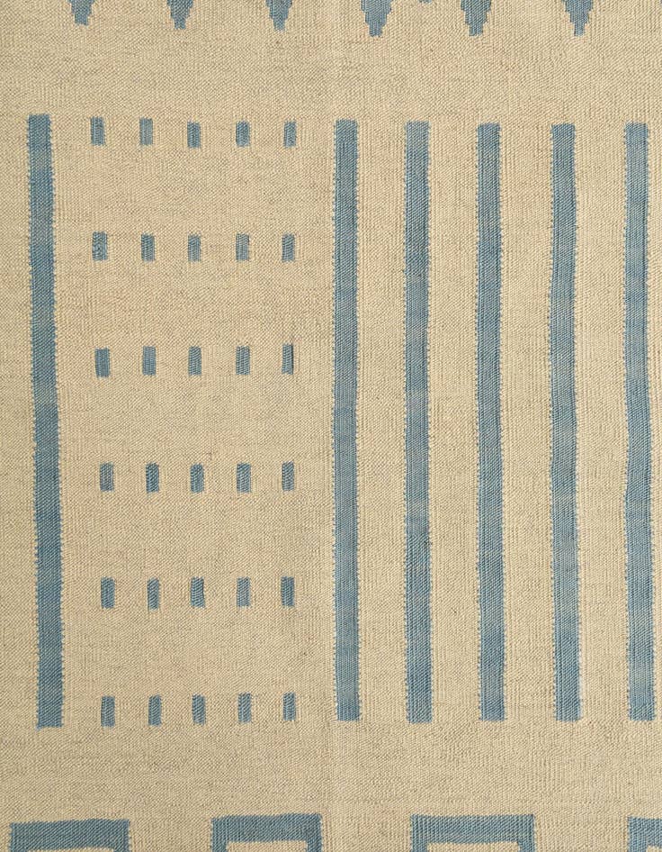 Detail image of  5' 11 x 7' 10  Hand Woven Kilim Modern Wool Rug
