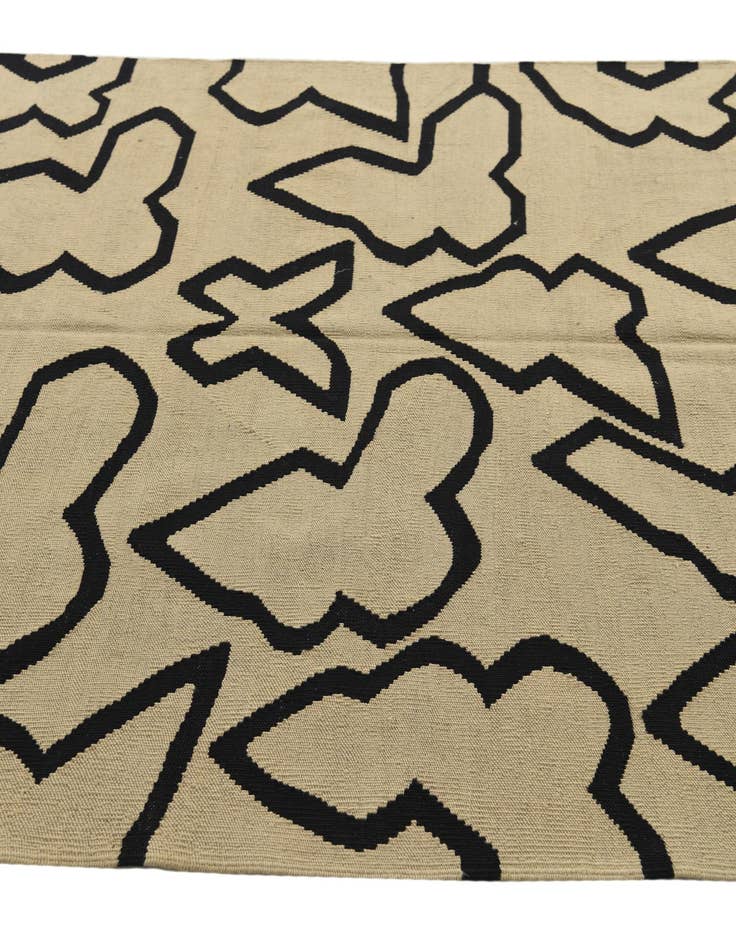 Detail image of  5' 1 x 6' 5  Hand Woven Kilim Modern Wool Rug
