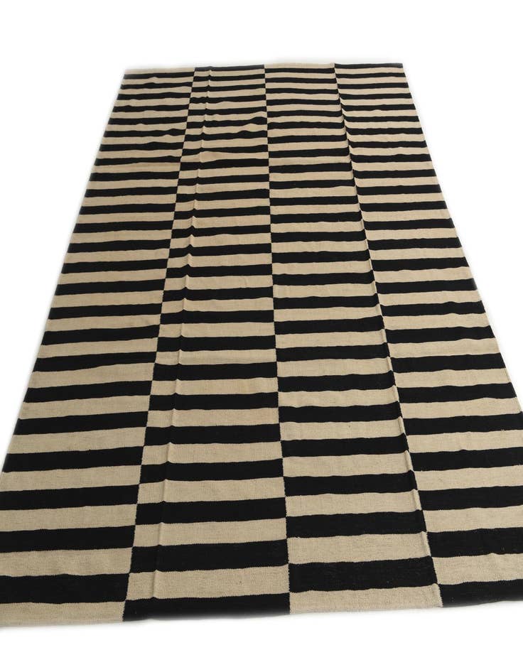 Detail image of  8' 5 x 9' 9  Hand Woven Kilim Modern Wool Rug