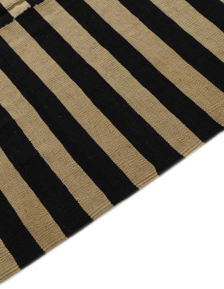 Detail image of  8' 9 x 11' 2  Hand Woven Kilim Modern Wool Rug