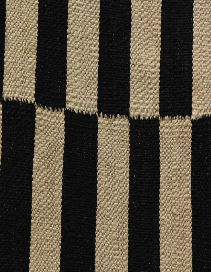 Detail image of  5' 7 x 7' 10  Hand Woven Kilim Modern Wool Rug