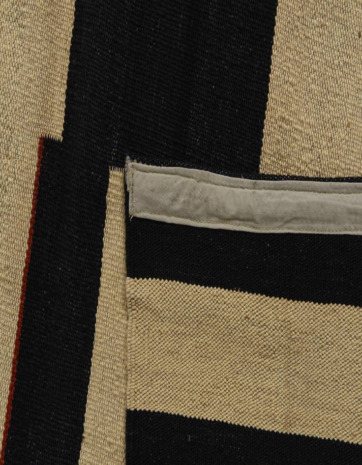 Detail image of  7' x 10'  Hand Woven Kilim Modern Wool Rug