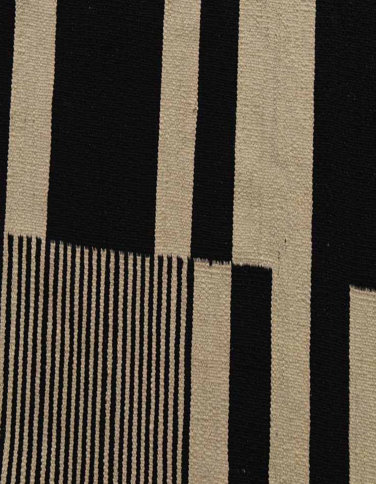 Detail image of  5' 8 x 7' 10  Hand Woven Kilim Modern Wool Rug