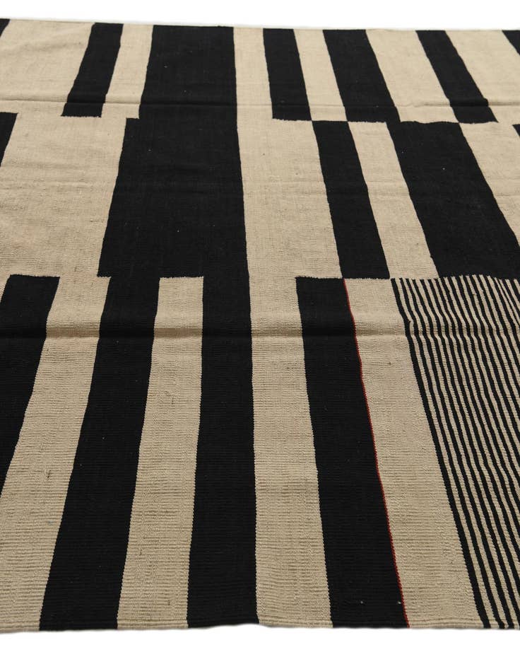 Detail image of  8' 3 x 9' 6  Hand Woven Kilim Modern Wool Rug