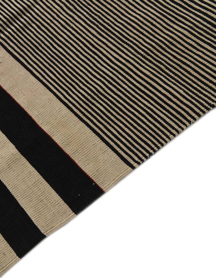 Detail image of  8' 3 x 9' 6  Hand Woven Kilim Modern Wool Rug