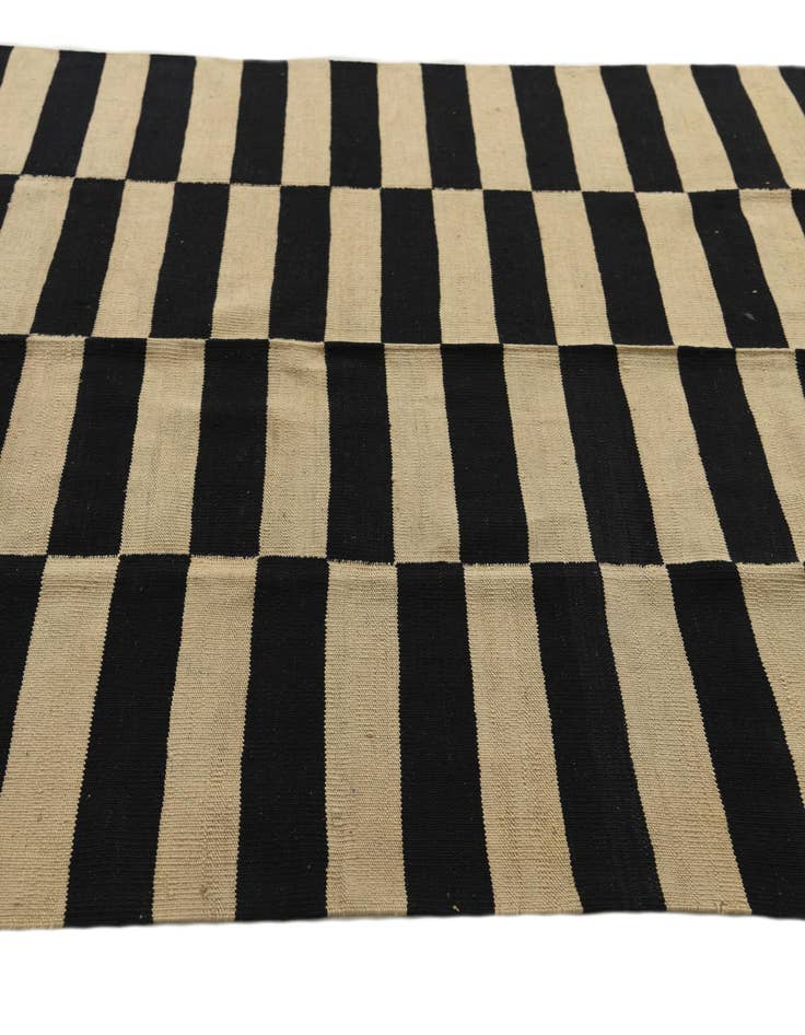 Detail image of  5' 3 x 7' 9  Hand Woven Kilim Modern Wool Rug