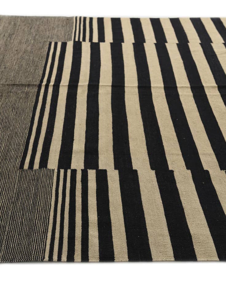 Detail image of  7' x 9' 7  Hand Woven Kilim Modern Wool Rug