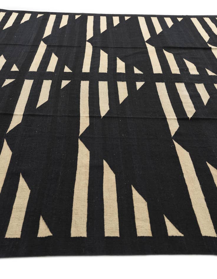 Detail image of  10' 1 x 12' 10  Hand Woven Kilim Modern Wool Rug