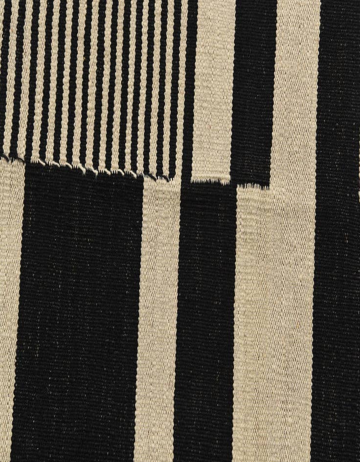 Detail image of  5' x 6' 8  Hand Woven Kilim Modern Wool Rug